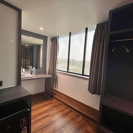 Hotel Pacific By Bestays Mumbai Luaran gambar